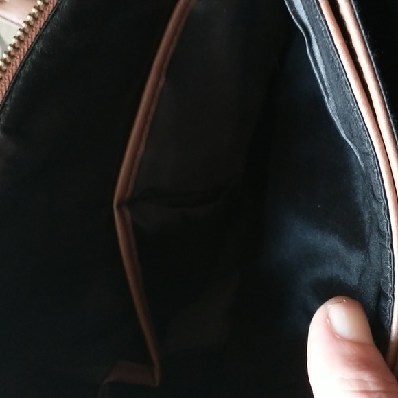 Brown twig and arrow cross body purse - Picture 6 of 9